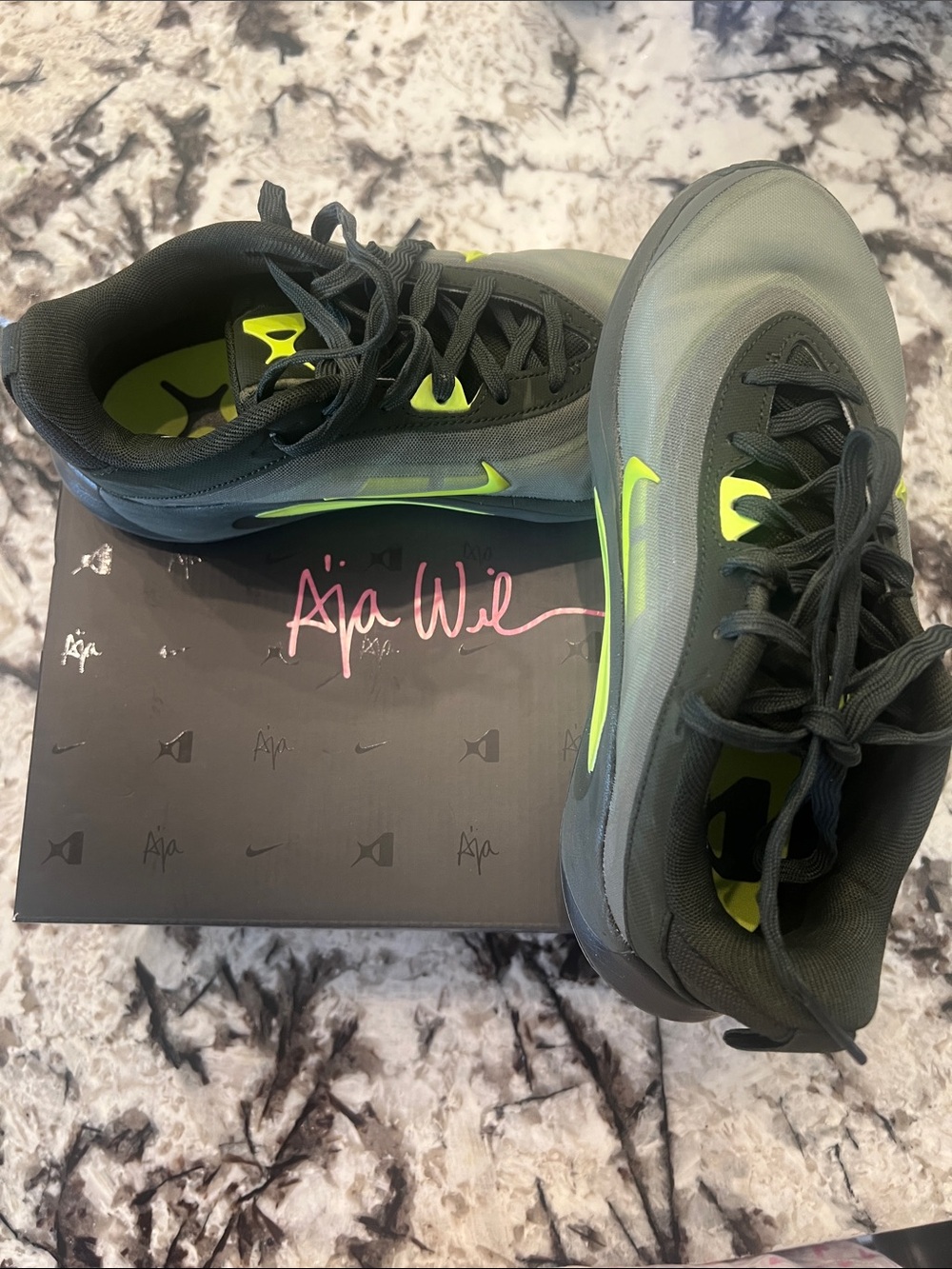 Nike A'One 'Sequoia' basketball shoes size 2Y